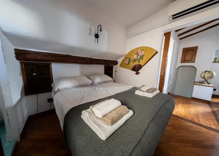Tina\'S Apartment